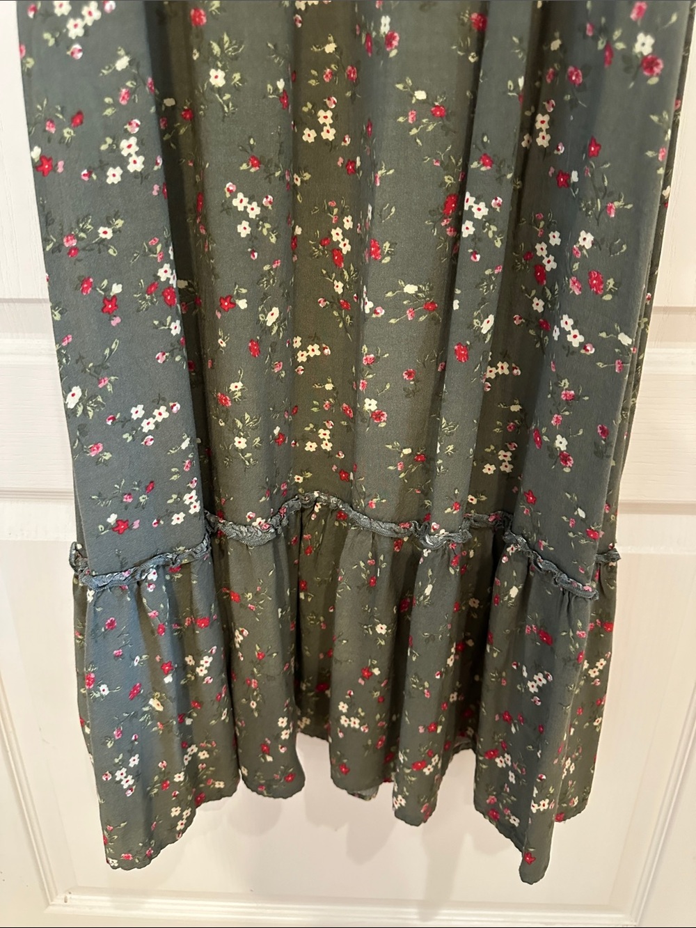 Olive Green Floral Off-Shoulder Maxi Dress with Puff Sleeves - Picture 3 of 5